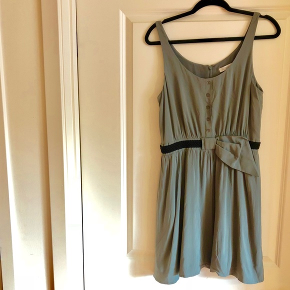 BCBG Sleeveless Dress - Size 10 - (EUC) - Picture 4 of 4